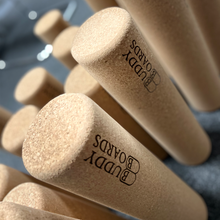 Lade das Bild in den Galerie-Viewer, BuddyBoards "BlackBalance", Designdeck AllBlack, Set inkl. Korkrolle